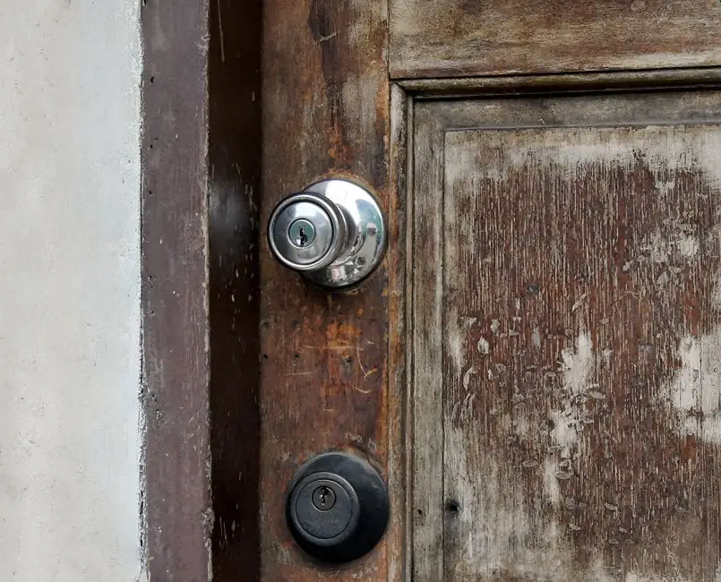 Lock Installation and Replacement